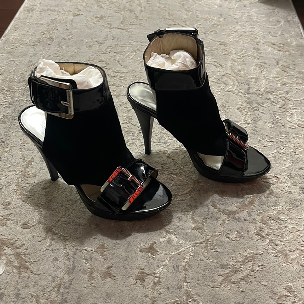 Michael Kors heels suede